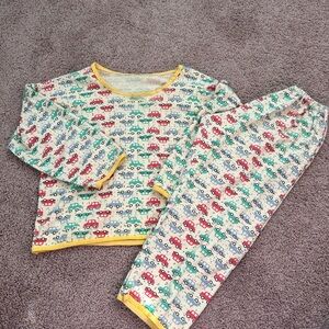 Little Boys Light Yellow with Red Blue & Green Cars w Elastic Waist PJ’s

Size 8